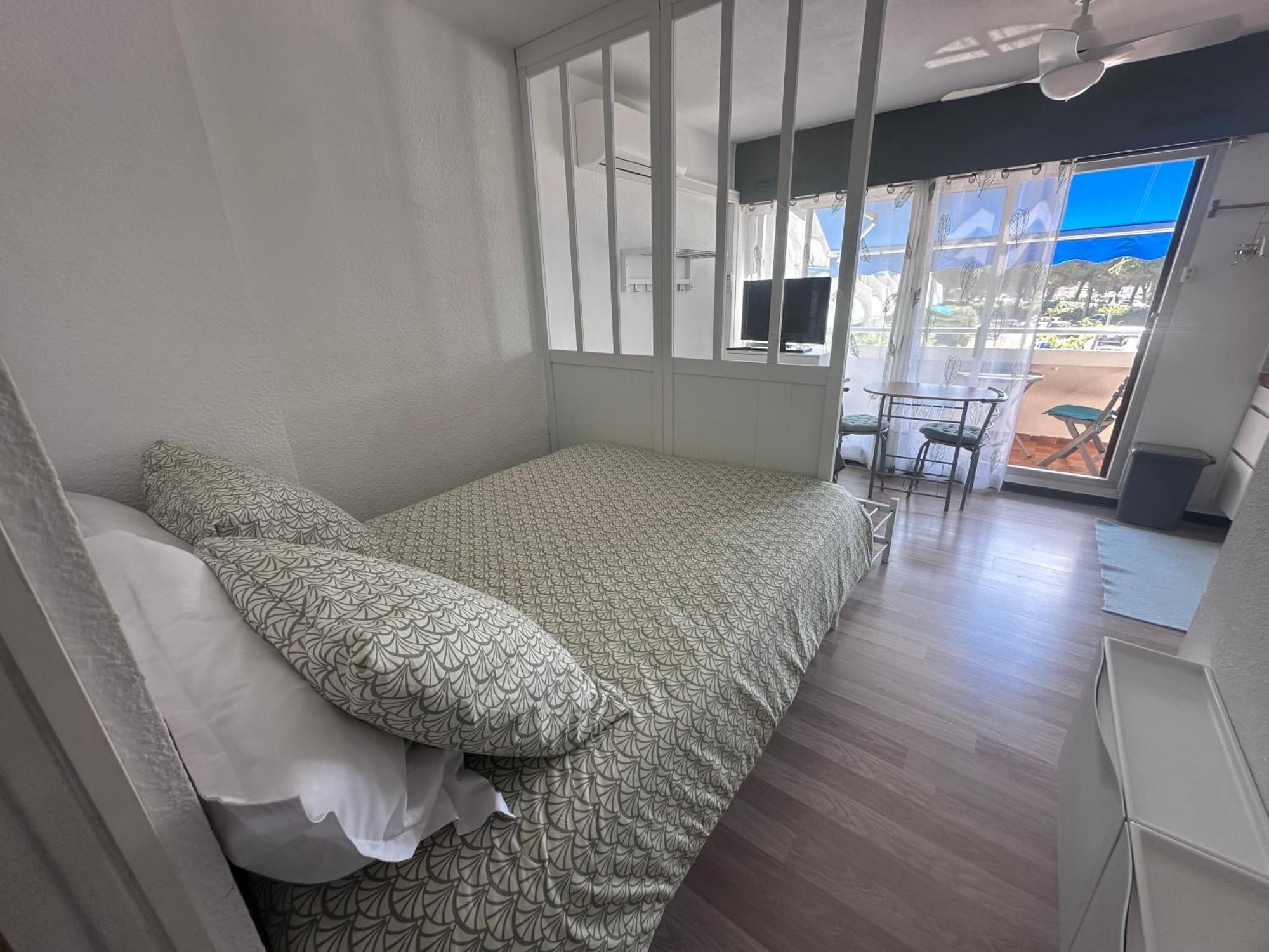Beau Studio Climatise En Bord De Mer Et Wi-Fi Le Grau-du-Roi Zewnętrze zdjęcie
